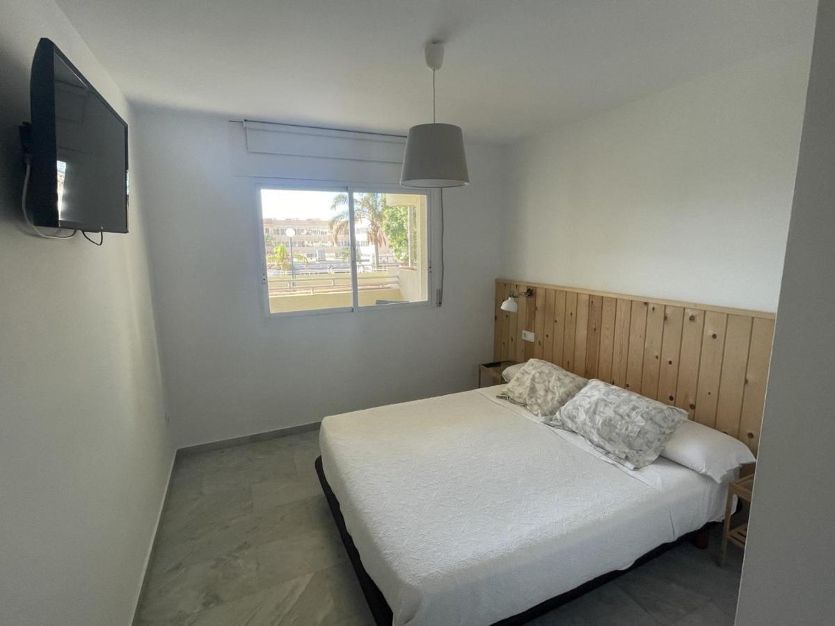 托雷莫利诺斯Apartamento En La Carihuela Con Piscina Y Parking, Al Lado De La Playa公寓 外观 照片